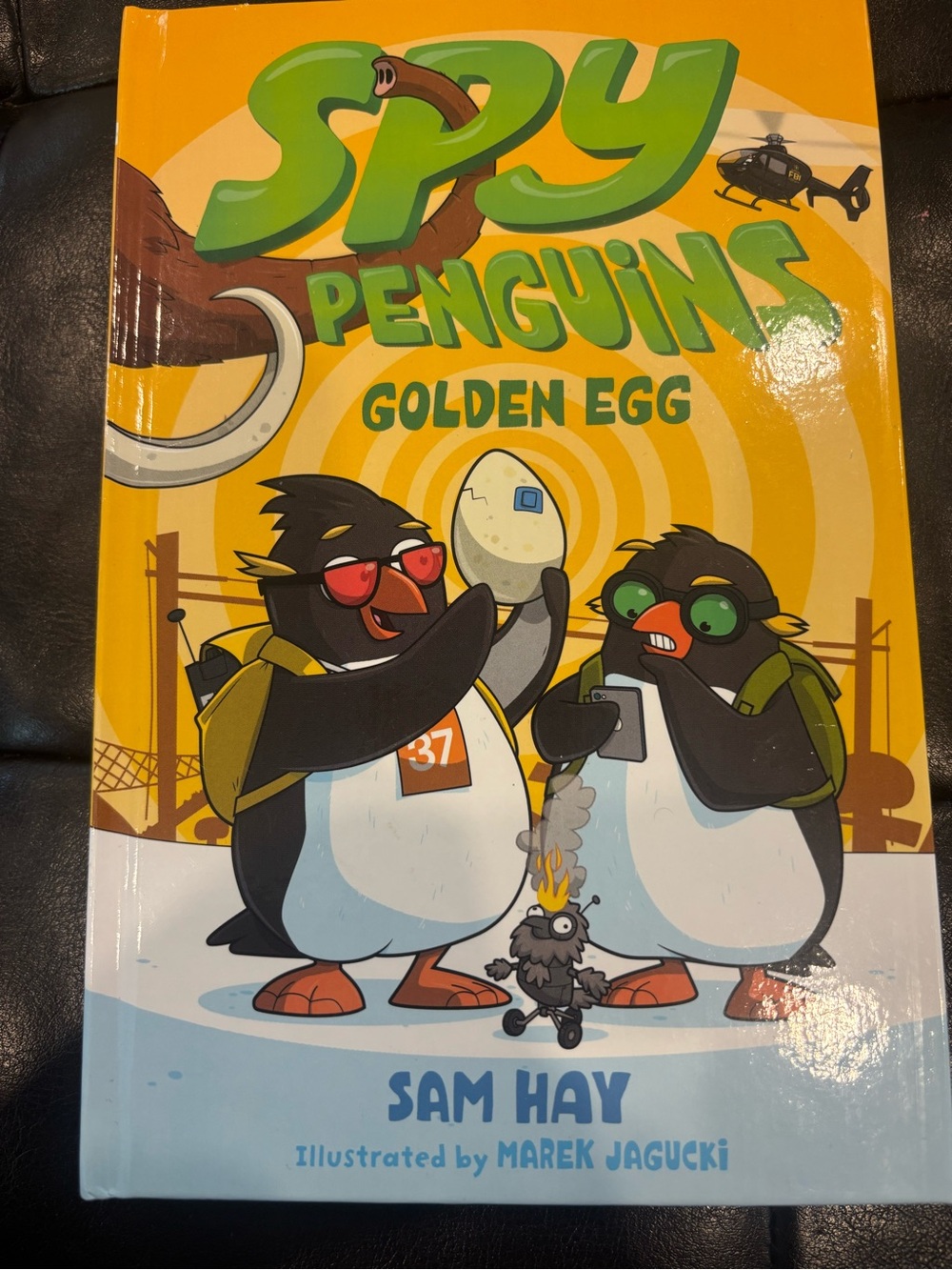 Spy Penguins: Oozero & Quigley Adventure - Bright Yellow Cover